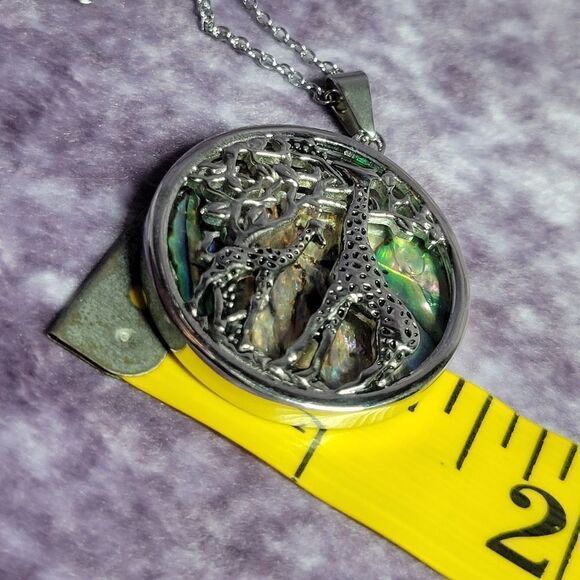 Abalone Giraffe Pendant Necklace - Picture 11 of 12